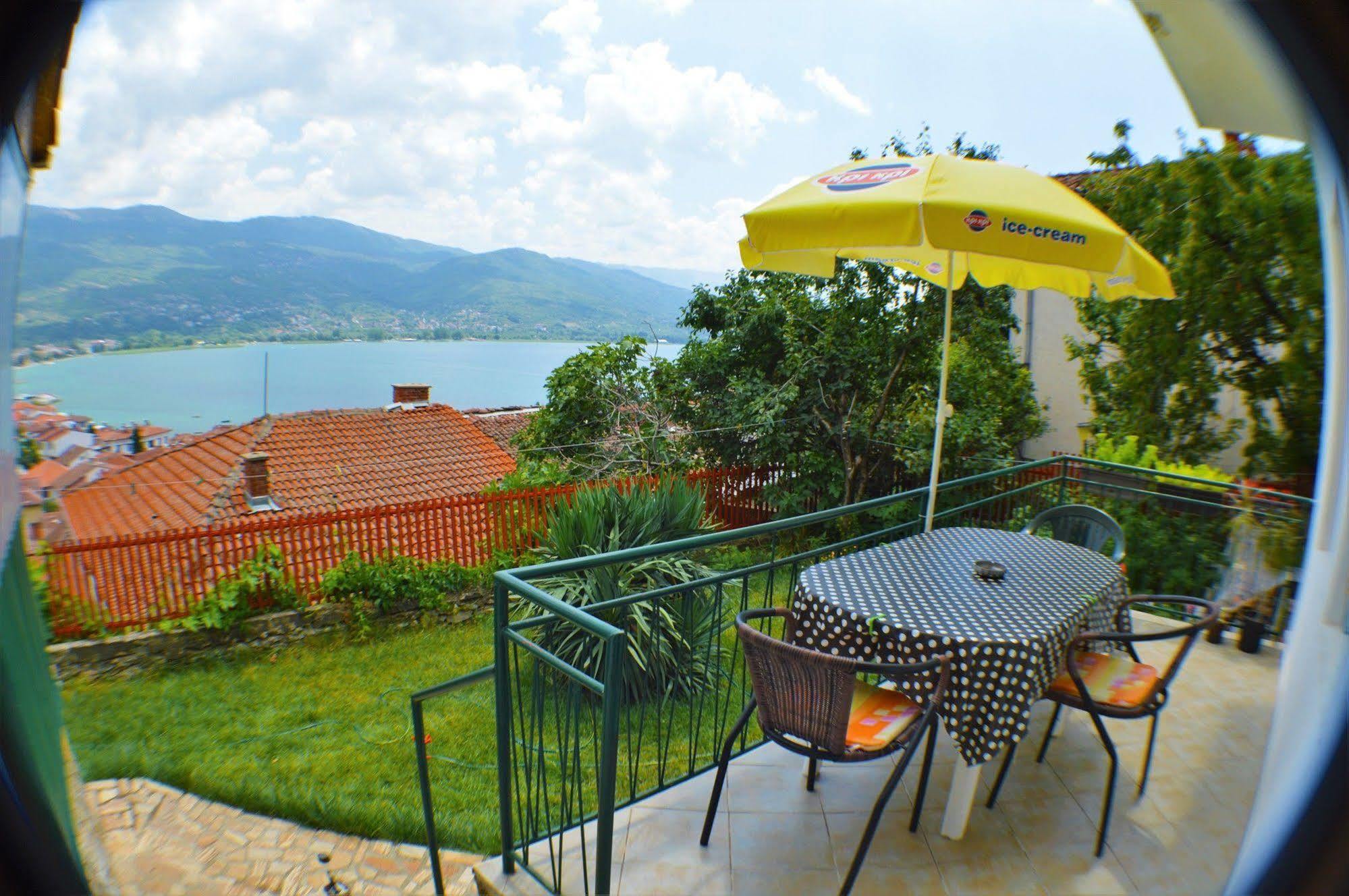 Villa Ohrid Bagian luar foto